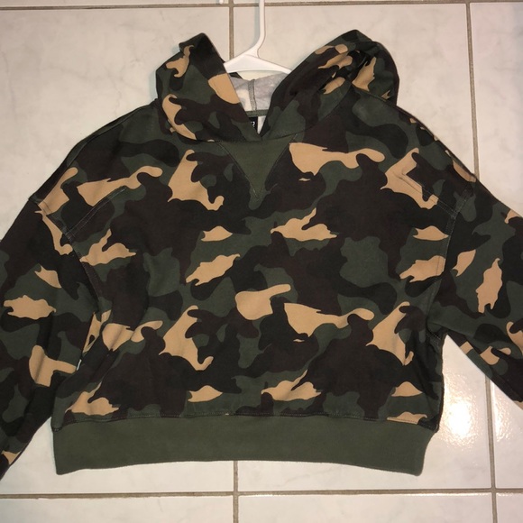 Cropped camo hoodie - Picture 1 of 3